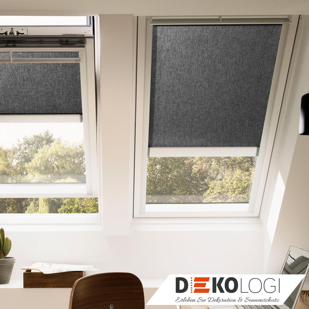 Zwei elektrische Velux Sichtschutzrollo in schwarz