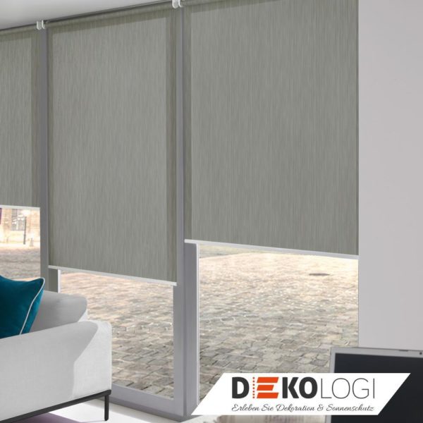 Drei Smart Home Elektrorollos in grau