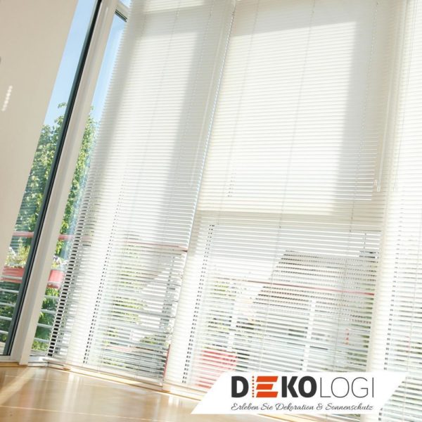 Große Aluminium Jalousie weiß