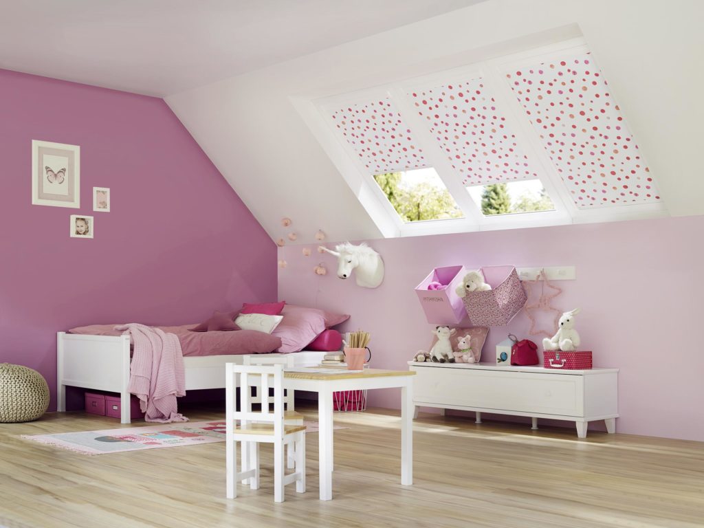 Drei Dachfenster Rollos Pink gepunktet