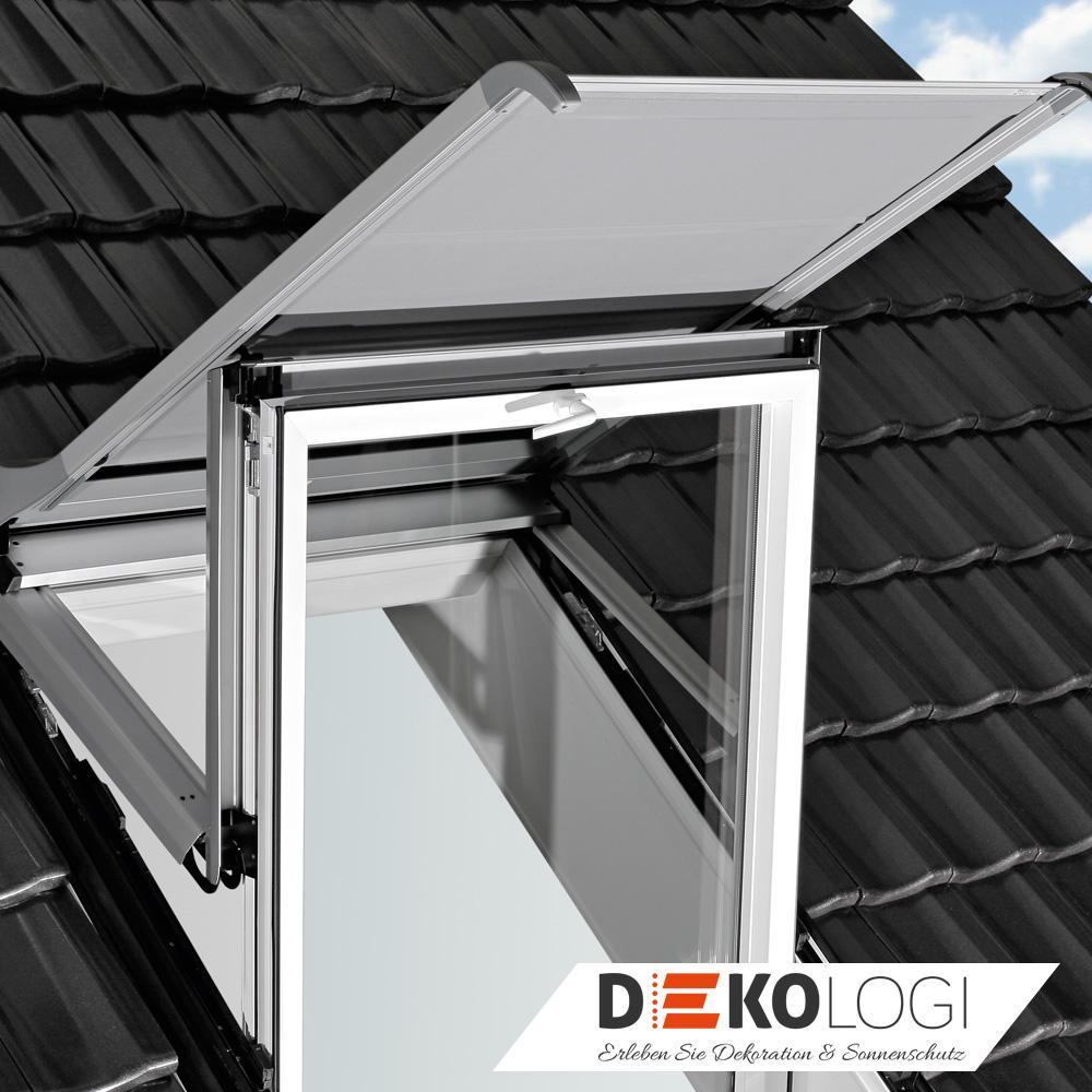 Dachfenster Hitzeschutzmarkise geöffnet