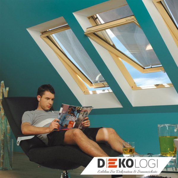 Drei Fakro Netzmarkisen in schwarz