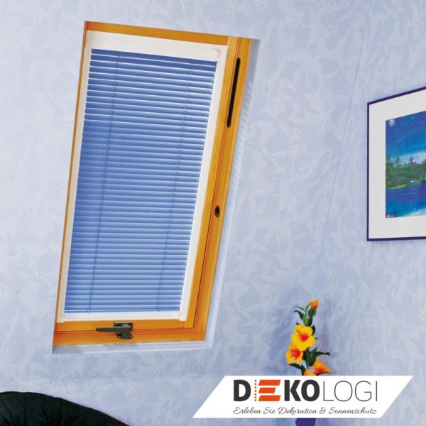 Blaue Dachfenster Jalousie Velux, Roto, Fakro