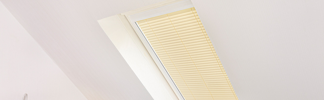 Jalousien für Dachfenster finden