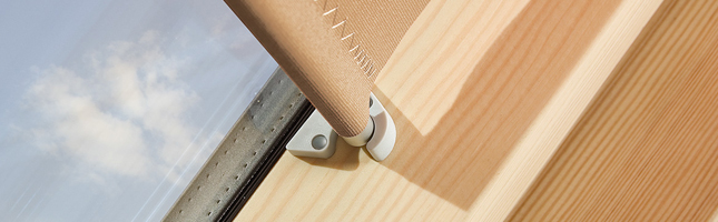 Artikelfinder Fakro Haltekrallenrollos lichtundurchlässig