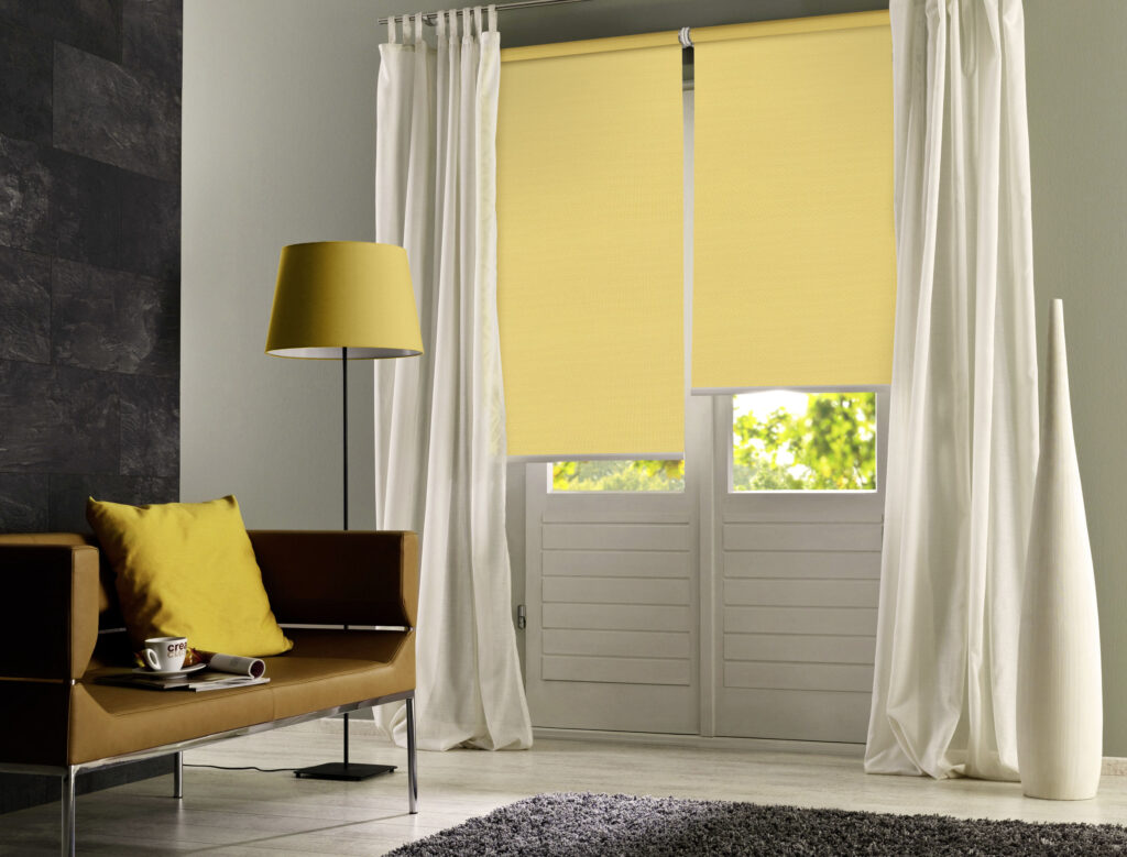 Ausstellung zwei Verdunkelungsrollos Maßanfertigung